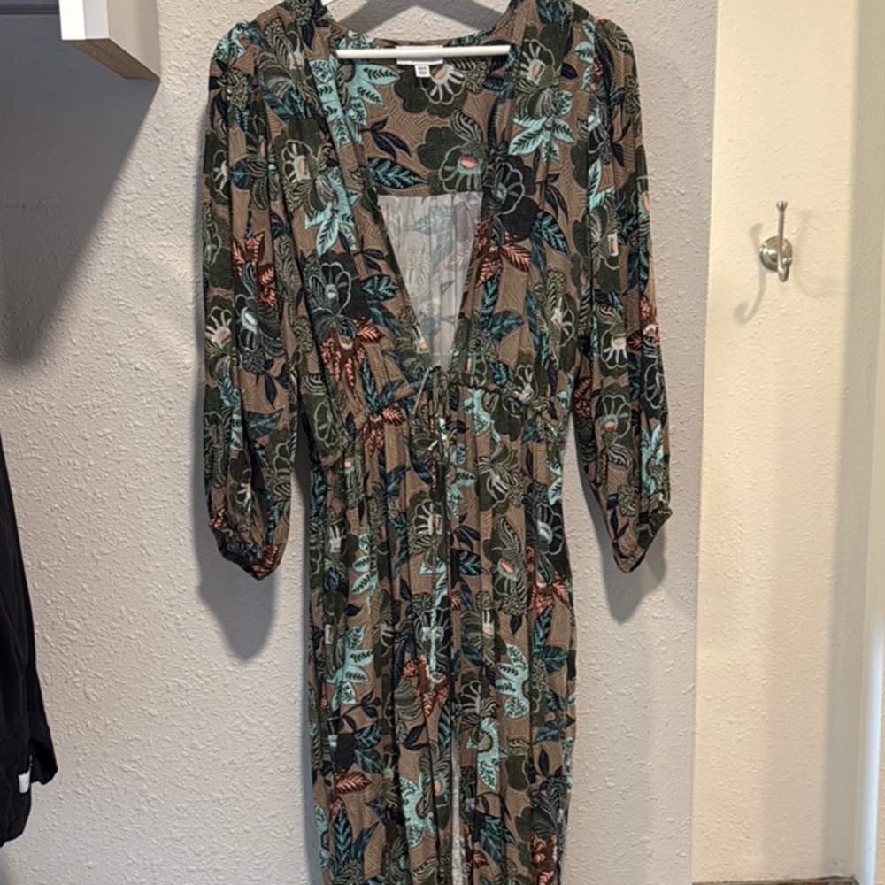 Floral V-Neck Maxi Dress